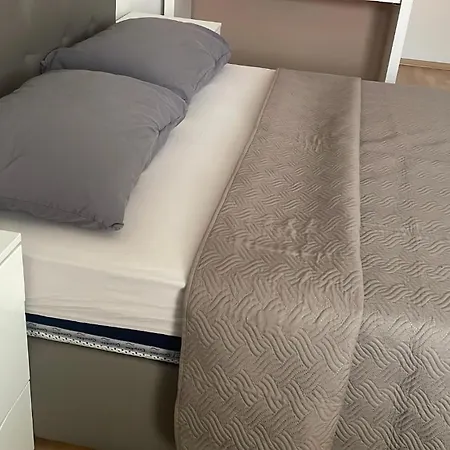 Bt Lux 2 Апартаменты