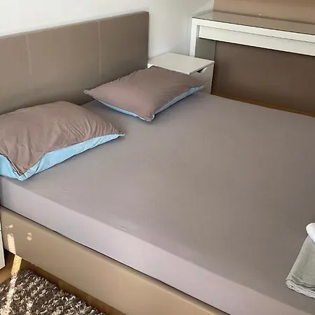 Apartment Bt Lux 2 *