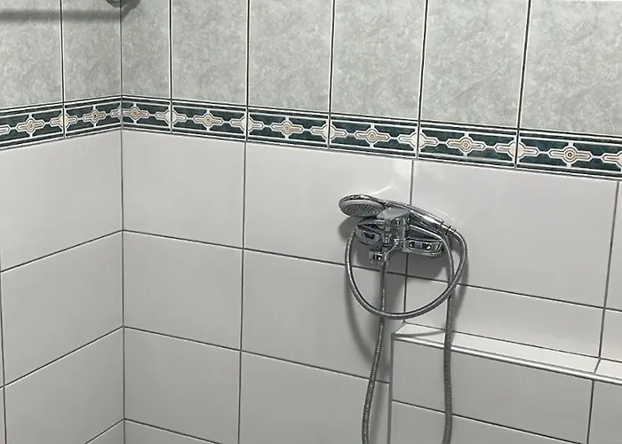 Bt Lux 2 * Скопье