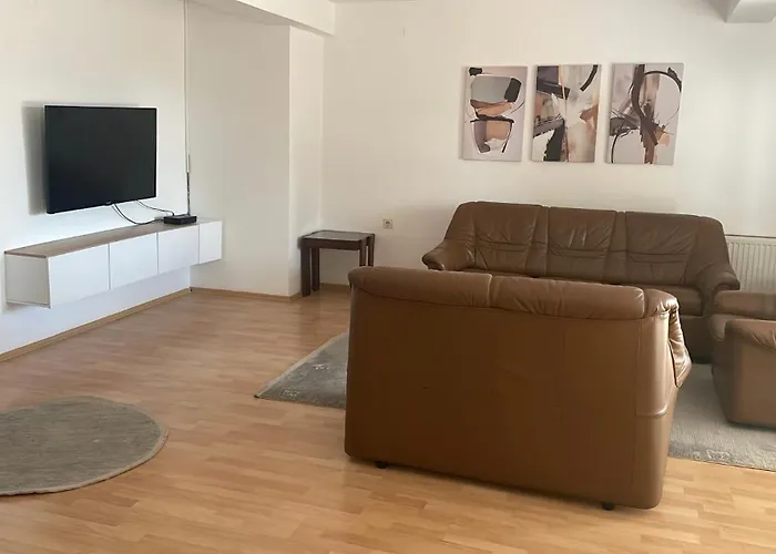 Bt Lux 2 Скопье