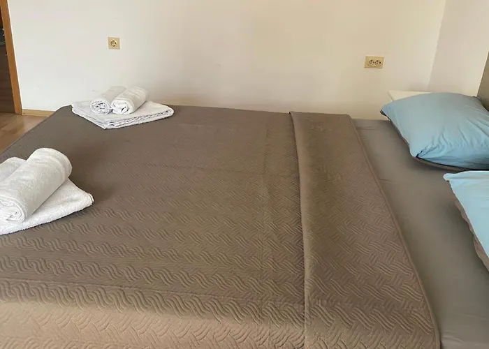 Apartment Bt Lux 2 *